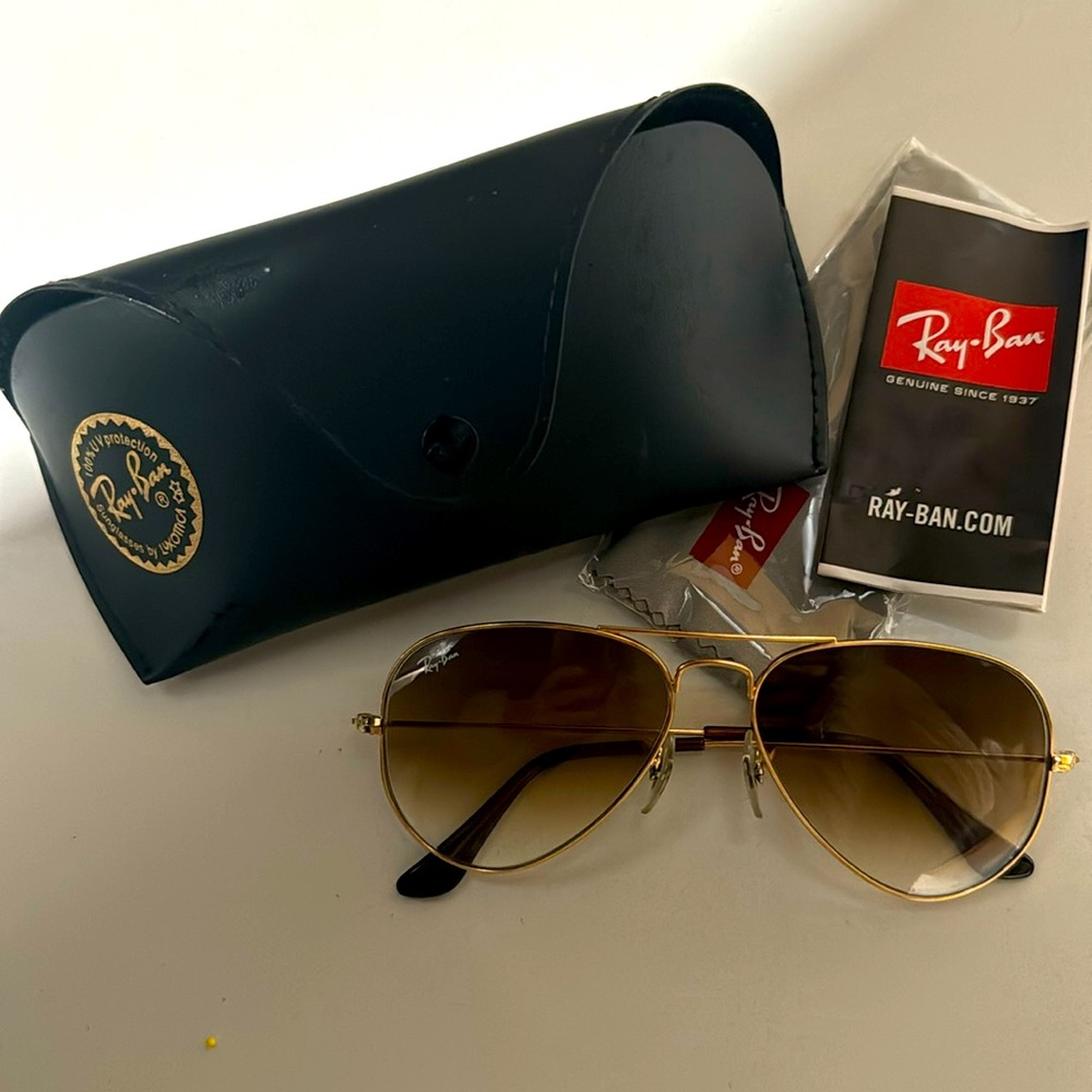 Ray Ban Aviator sunglassess